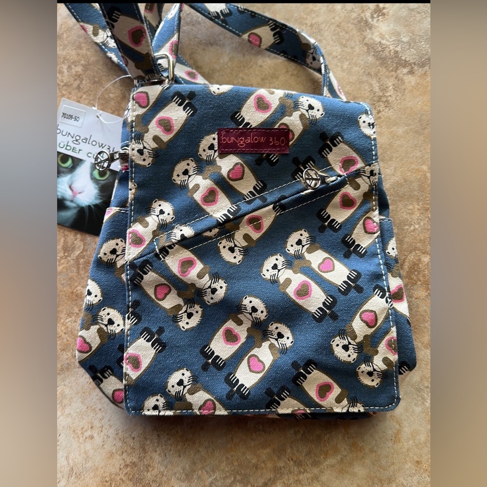 New BUNGALOW 360. Otters crossbody